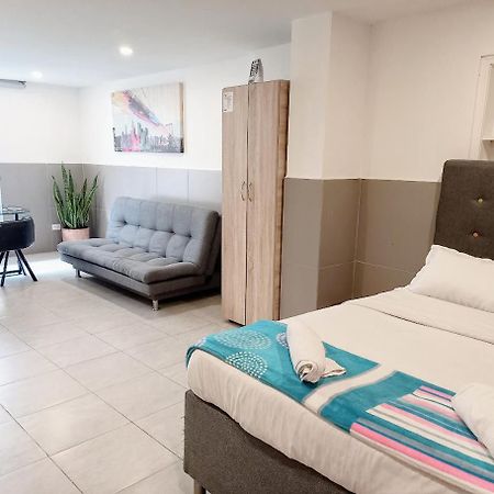 Apartasuites Bogota Campin Esterno foto
